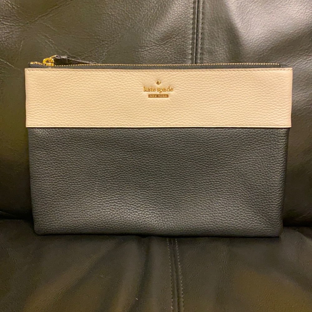 Kate Spade Large Mila Pouch